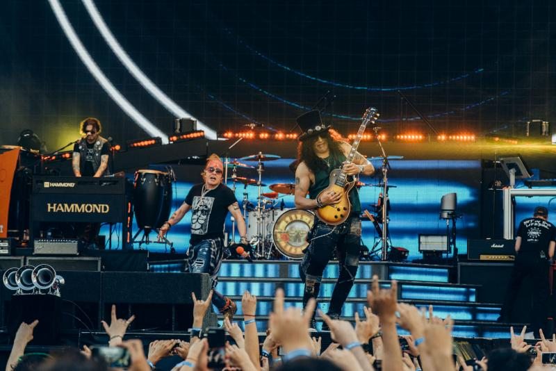 Guns and Roses