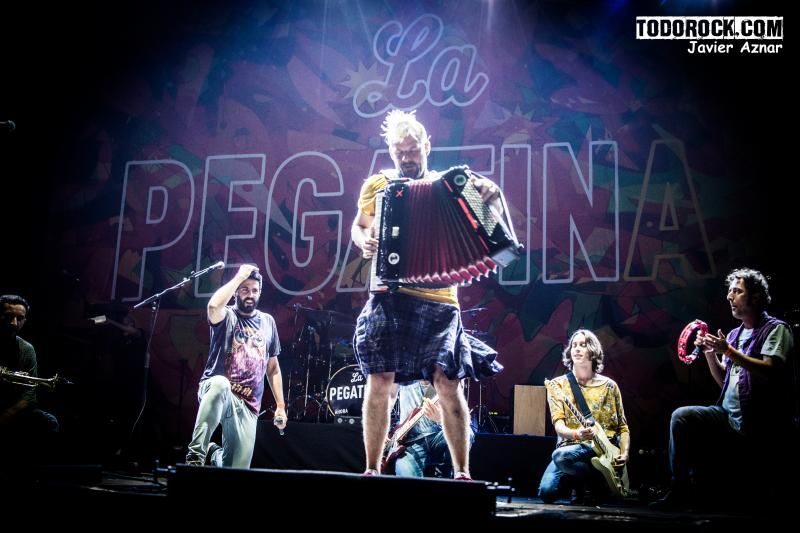 La Pegatina