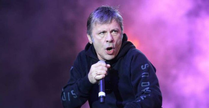 Bruce Dickinson Bruce Dickinson de IRON MAIDEN cuenta qué hubiera pasado si hubiese perdido su voz por el cáncer