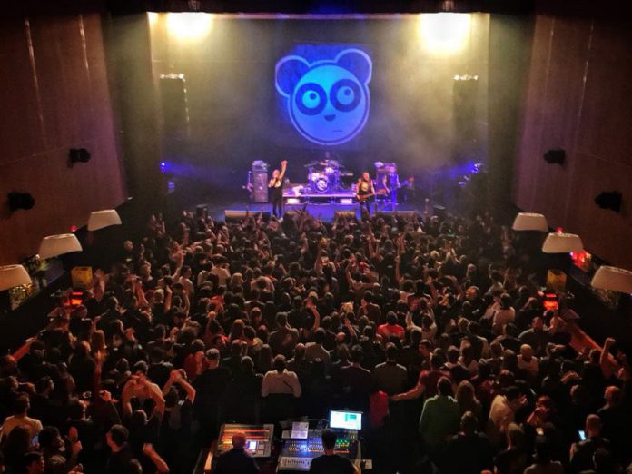 lendakaris muertos Crónica del concierto de Lendakaris Muertos + Satxa en Santiago de Compostela (03/02/2018)