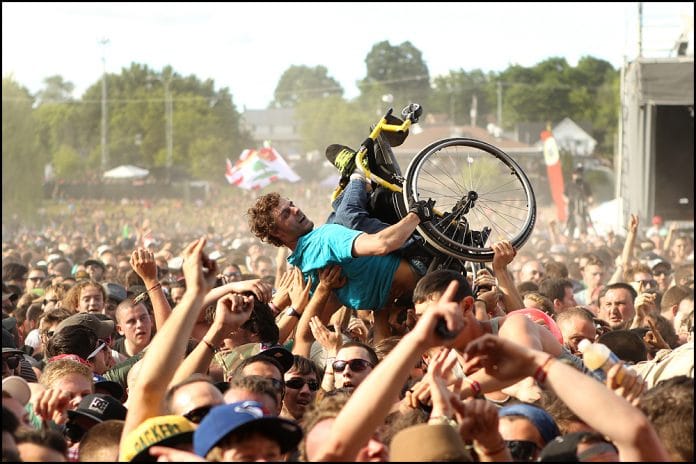 Público en festival