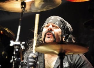 Muere Vinnie Paul, fundador y batería de Pantera