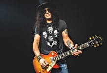 Nuevo video de SLASH durante su concierto en París