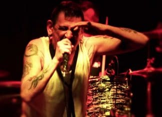 Recordamos el videoclip de Esclavos del Siglo XXI de Gatillazo