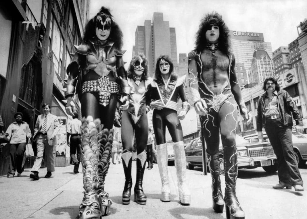 Curiosidades del Rock: KISS, LINKIN PARK, DEF LEPPARD y PANTERA Curiosidades del Rock: KISS, LINKIN PARK, DEF LEPPARD y PANTERA