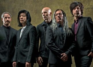 A PERFECT CIRCLE publica una versión de "Dog Eat Dog" de AC/DC