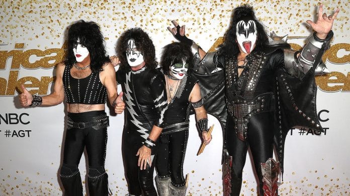 Paul Stanley, Tommy Thayer, Eric Singer y Gene Simmons de Kiss en