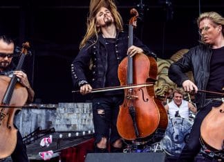APOCALYPTICA toca "One" de METALLICA en directo (Video)