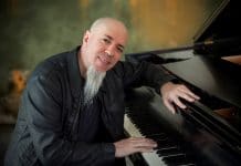 Así suena la nueva canción de DREAM THEATER: 