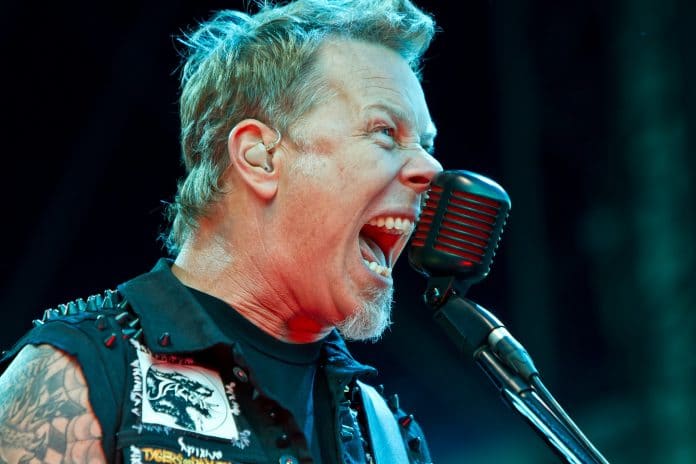 James Hetfield de Metallica JAMES HETFIELD de METALLICA vuelve a entrar en rehabilitación por su adicción al alcohol