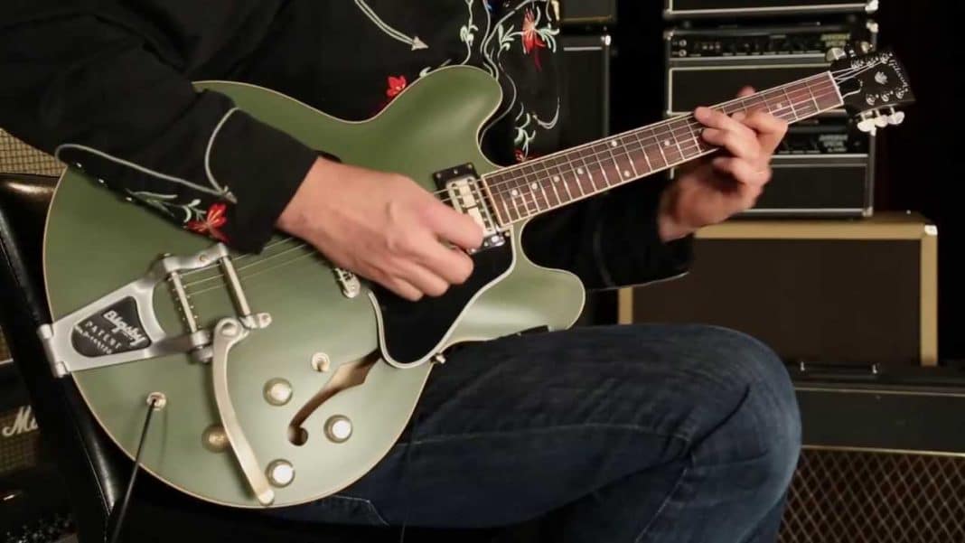 GIBSON anuncia edición limitada de guitarras tributo a CHRIS CORNELL