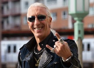 DEE SNIDER de TWISTED SISTER habla sobre como lidiar con las groupies