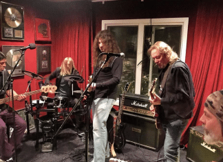 Miembros de IRON MAIDEN, METALLICA y FOO FIGHTERS tocan juntos en una jam session (Video)
