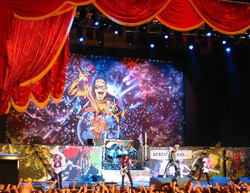IRON MAIDEN: Todos los escenarios de sus giras mundiales (Fotos) IRON MAIDEN: Todos los escenarios de sus giras mundiales (Fotos)