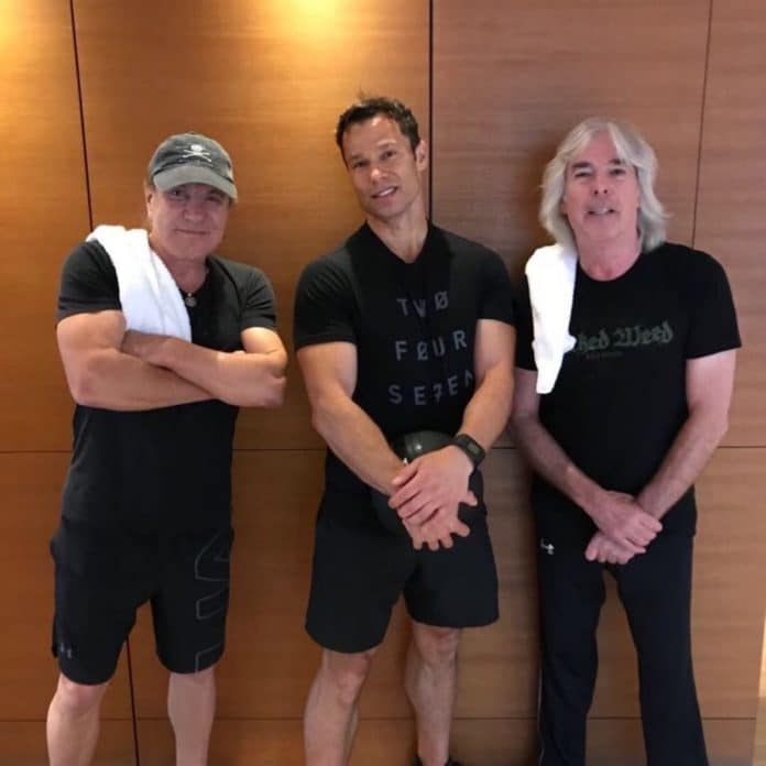 Brian Johnson y Cliff Williams