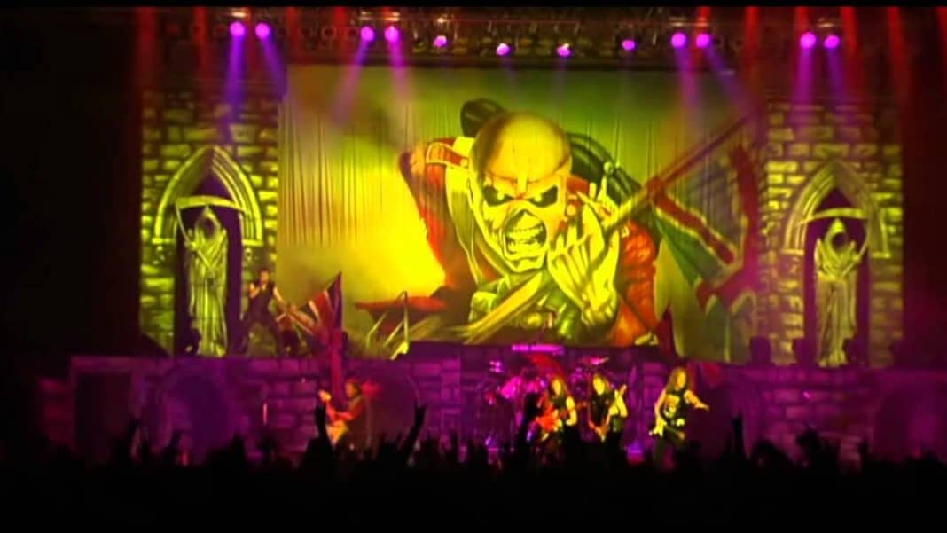IRON MAIDEN: Todos los escenarios de sus giras mundiales (Fotos) IRON MAIDEN: Todos los escenarios de sus giras mundiales (Fotos)