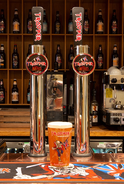 IRON MAIDEN anuncia "Trooper Nitro", la cerveza de barril cargada con nitrógeno y CO2 IRON MAIDEN anuncia "Trooper Nitro", la cerveza de barril cargada con nitrógeno y CO2