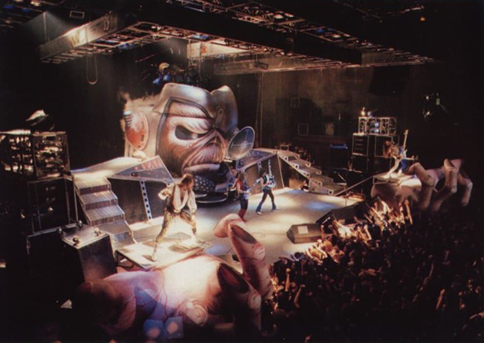 IRON MAIDEN: Todos los escenarios de sus giras mundiales (Fotos) IRON MAIDEN: Todos los escenarios de sus giras mundiales (Fotos)