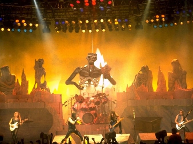 IRON MAIDEN: Todos los escenarios de sus giras mundiales (Fotos) IRON MAIDEN: Todos los escenarios de sus giras mundiales (Fotos)