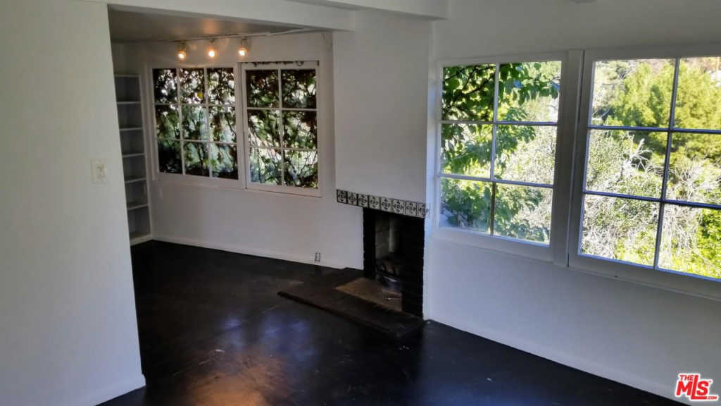 MARILYN MANSON vende su casa de Hollywood por 2 millones de dólares (Fotos) MARILYN MANSON vende su casa de Hollywood por 2 millones de dólares (Fotos)