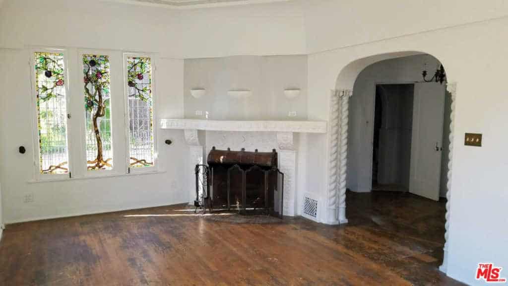 MARILYN MANSON vende su casa de Hollywood por 2 millones de dólares (Fotos) MARILYN MANSON vende su casa de Hollywood por 2 millones de dólares (Fotos)