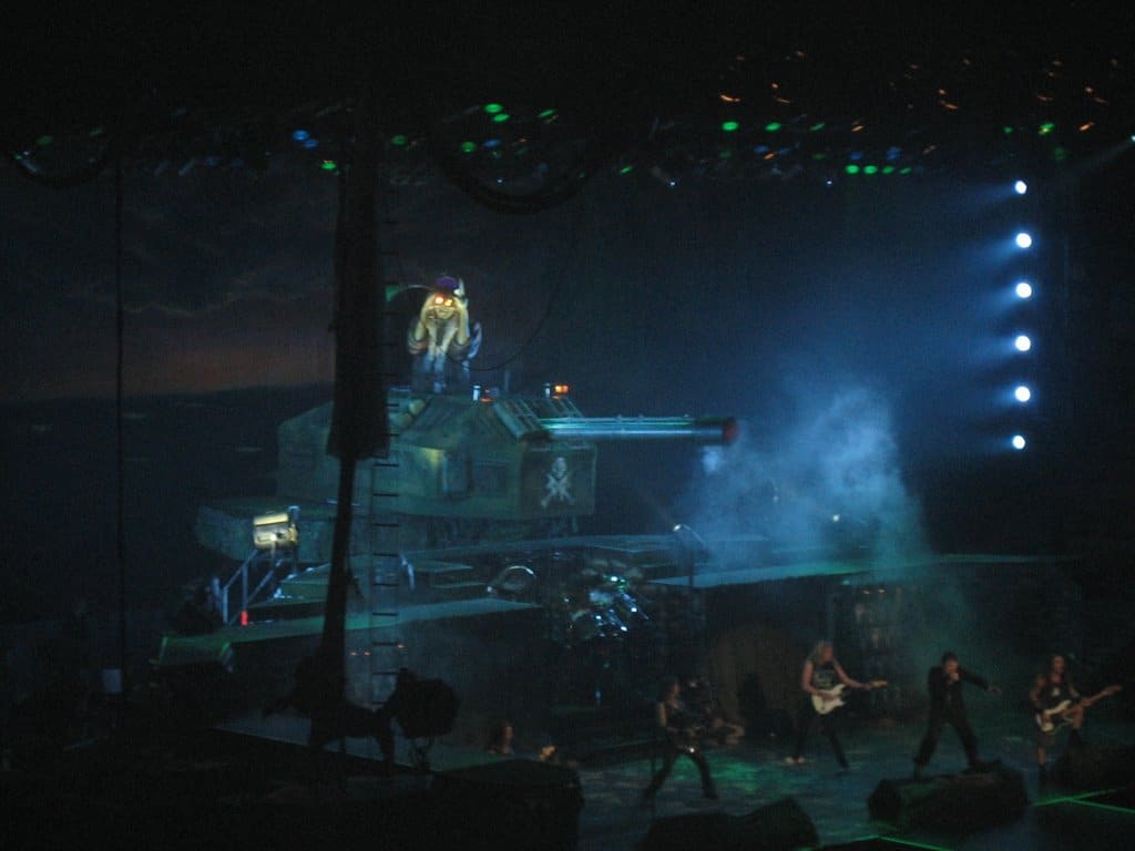 IRON MAIDEN: Todos los escenarios de sus giras mundiales (Fotos) IRON MAIDEN: Todos los escenarios de sus giras mundiales (Fotos)