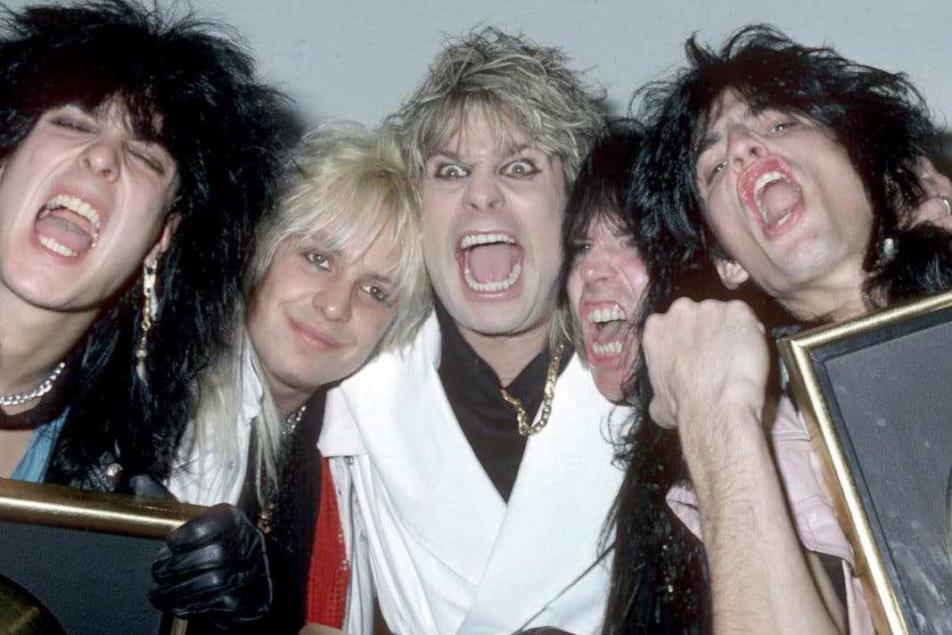 JAKE E. LEE desmiente que OZZY esnifara hormigas en su gira de 1984 JAKE E. LEE desmiente que OZZY esnifara hormigas en su gira de 1984