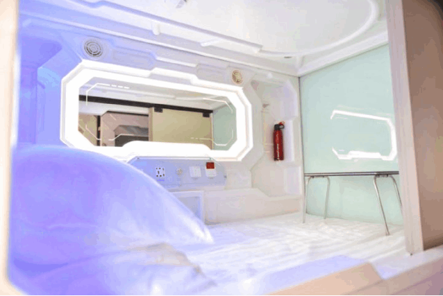 Así es la CÁPSULA DEL FUTURO donde podrías dormir en el RESURRECTION FEST (Fotos) Así es la CÁPSULA DEL FUTURO donde podrías dormir en el RESURRECTION FEST (Fotos)
