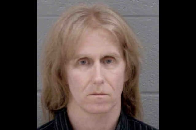 MANOWAR: KARL LOGAN ha entrado en prisión con cargos de pornografía infantil