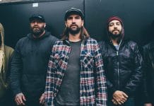 Demandan a EVERY TIME I DIE después de que amputaran un dedo del pie a un fan