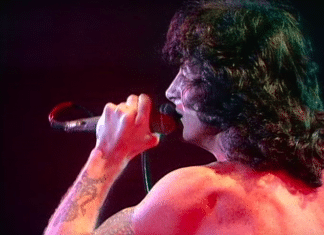 AC/DC tocando "Highway To Hell" en directo en 1979 (Video)
