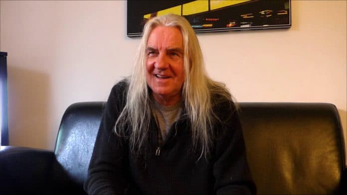 Biff Byford de Saxon. Foto: Youtube ¿Por qué SAXON nunca ha triunfado en América? Su cantante responde