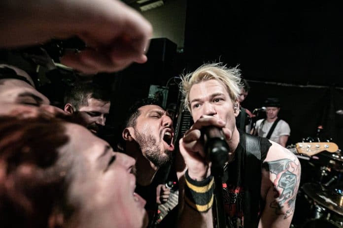Sum 41 en Brooklyn. Foto: Kerrang!