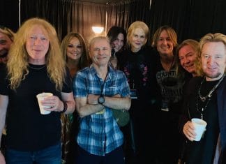 NICOLE KIDMAN no se quiso perder el concierto de IRON MAIDEN en Nashville (Foto)