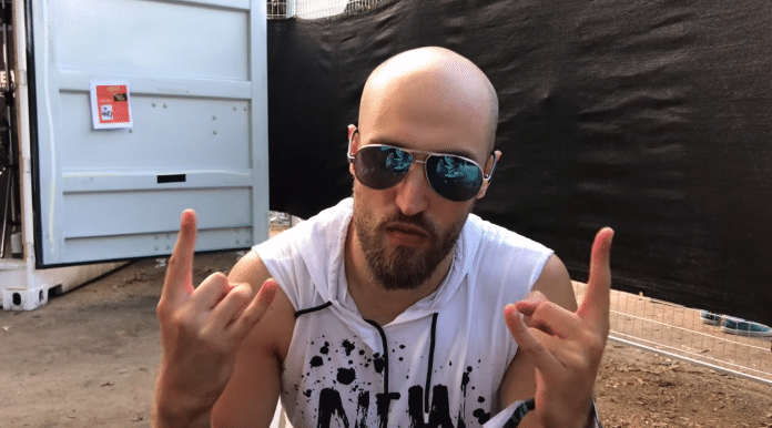 Yannis Papadopoulos (Beast In Black). Foto: Youtube El vocalista de BEAST IN BLACK dice que el nuevo disco es