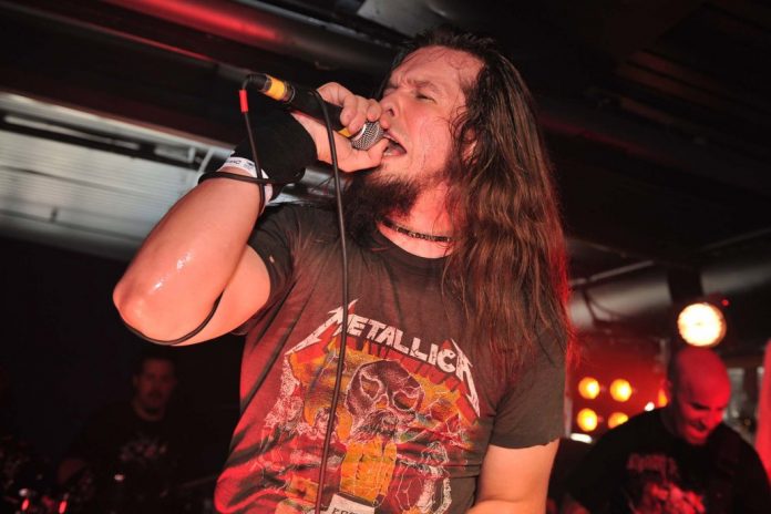 Dan Nelson (ex Anthrax) Detienen al ex cantante de ANTHRAX por golpear a un anciano en Nueva York