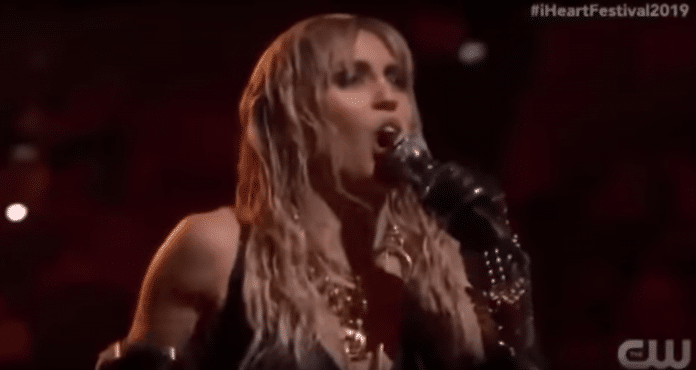 Miley Cyrus en iHeartRadio Music Festival 2019