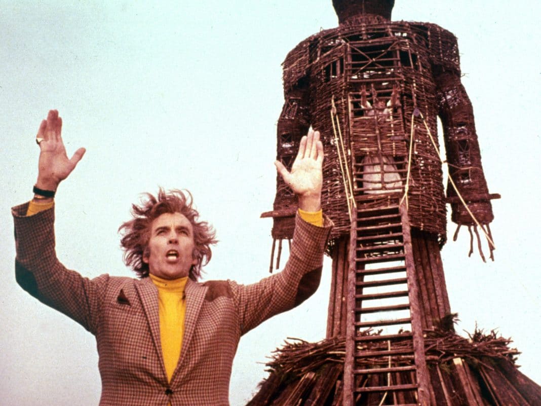 IRON MAIDEN: La historia detrás de la canción "The Wicker Man" del 2000 IRON MAIDEN: La historia detrás de la canción "The Wicker Man" del 2000