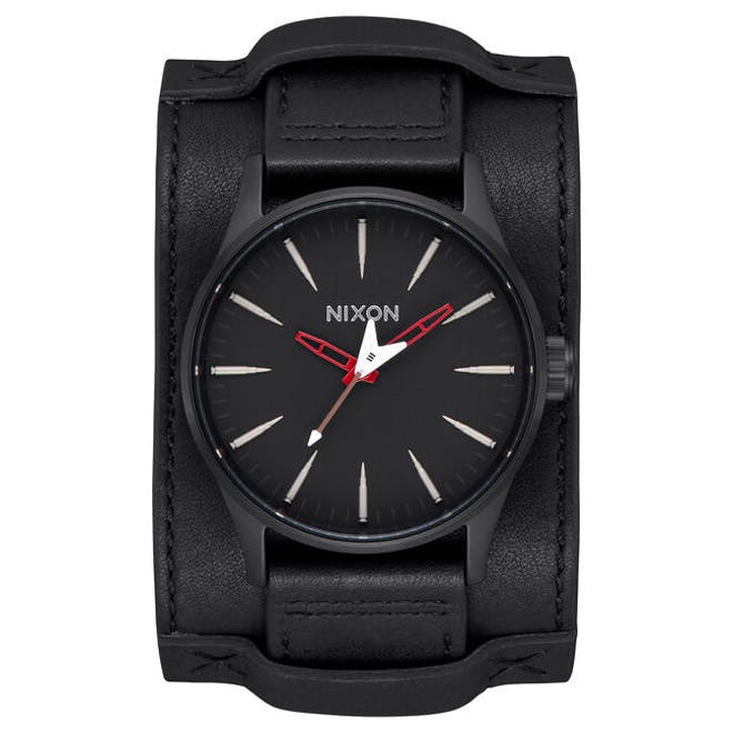 METALLICA lanza una nueva colección de relojes (Fotos)