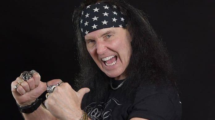 Cantante original de AC/DC: "Es fantástico" ser uno de los miembros fundadores de la banda
