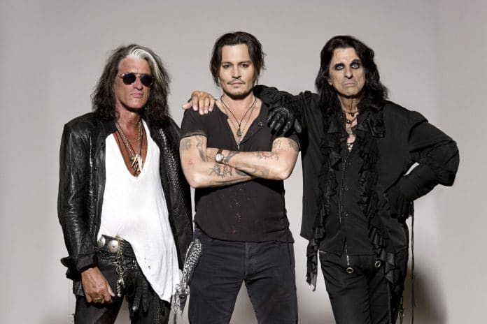 ALICE COOPER sobre JOHNNY DEPP: "Preferiría tocar la guitarra antes que actuar"